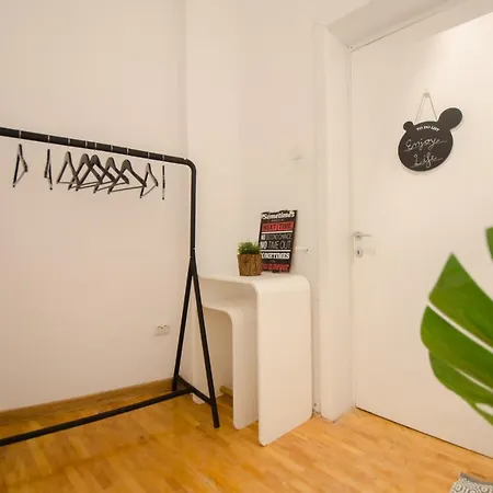 Apartment Deluxe Old Town Central Apt. 3rooms